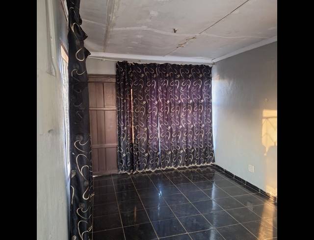 2 BEDROOM HOUSE FOR SALE IN SOSHANGUVE SOUTH
